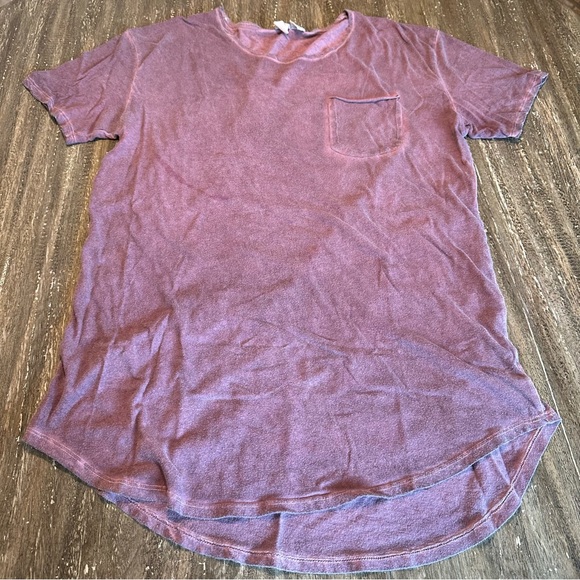 feathers Other - Men's Feathers Longline Curved Hem T-Shirt Maroon/Purple, Large